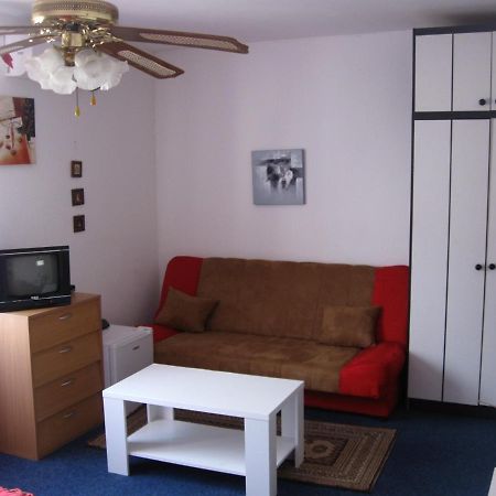 Madam Svetlana Bed & Breakfast ติวัต ภายนอก รูปภาพ